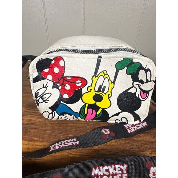 Small (6x4) Disney Crossbody Purse Minnie Goofy Mickey - Picture 3 of 5